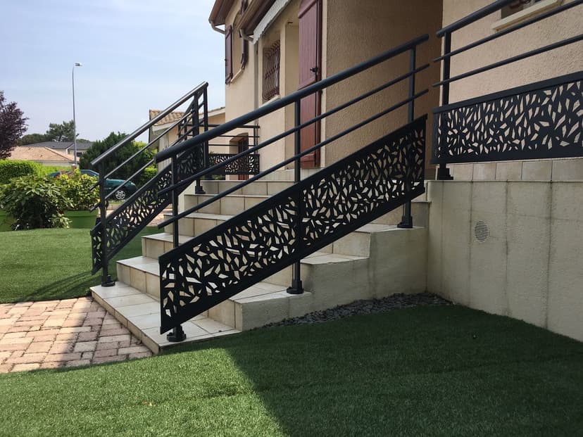 BOIS – FER FORGÉ – ALUMINIUM - 1